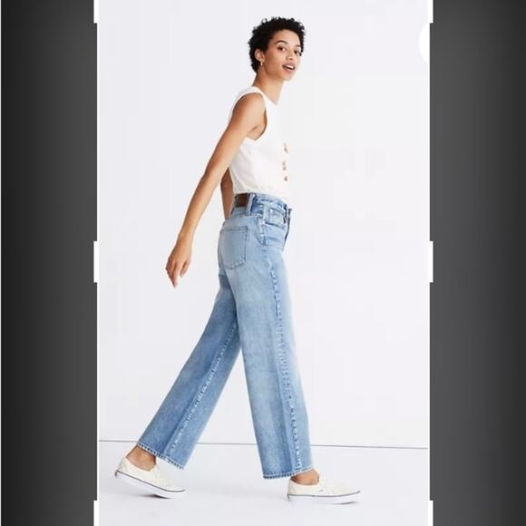 Rivet and Thread light wash wide leg jeans. - Picture 4 of 5